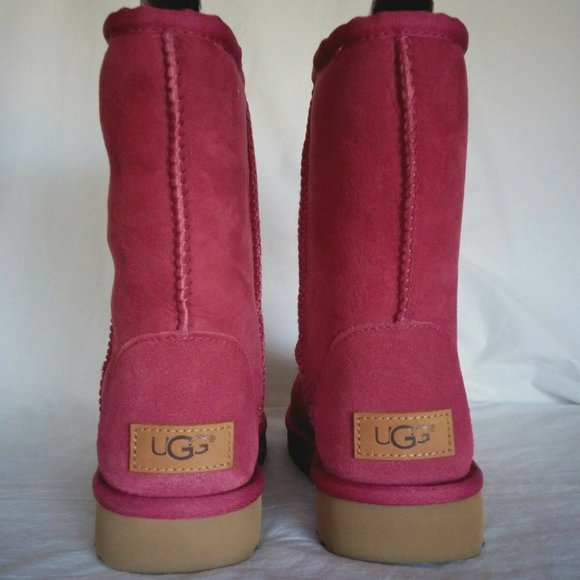 FINAL SALE UGG Classic Short II Garnet New in Box - Picture 2 of 8